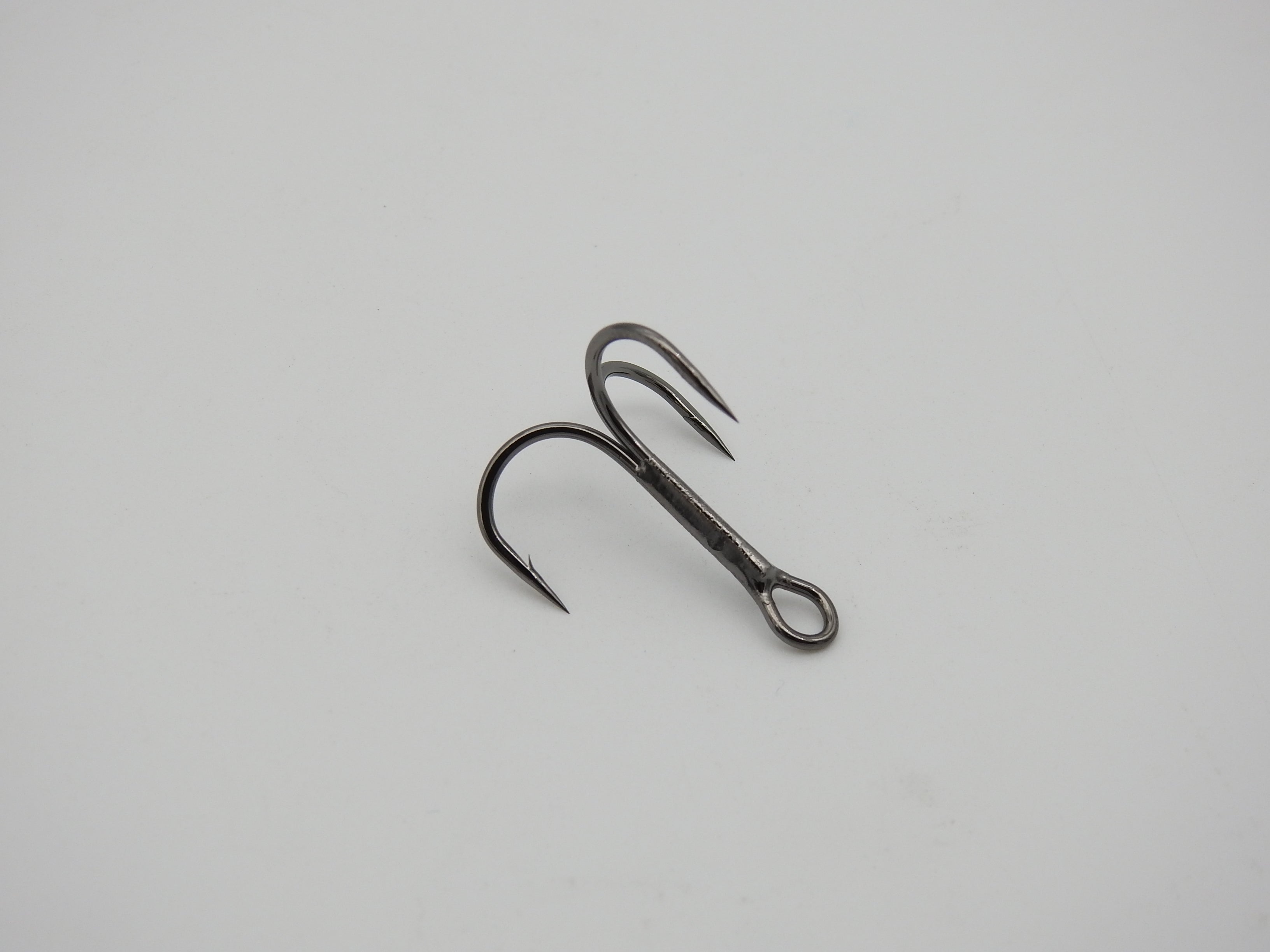 Gamakatsu Round Bend Treble Hooks NS Black Size 1 Jagged Tooth Tackle