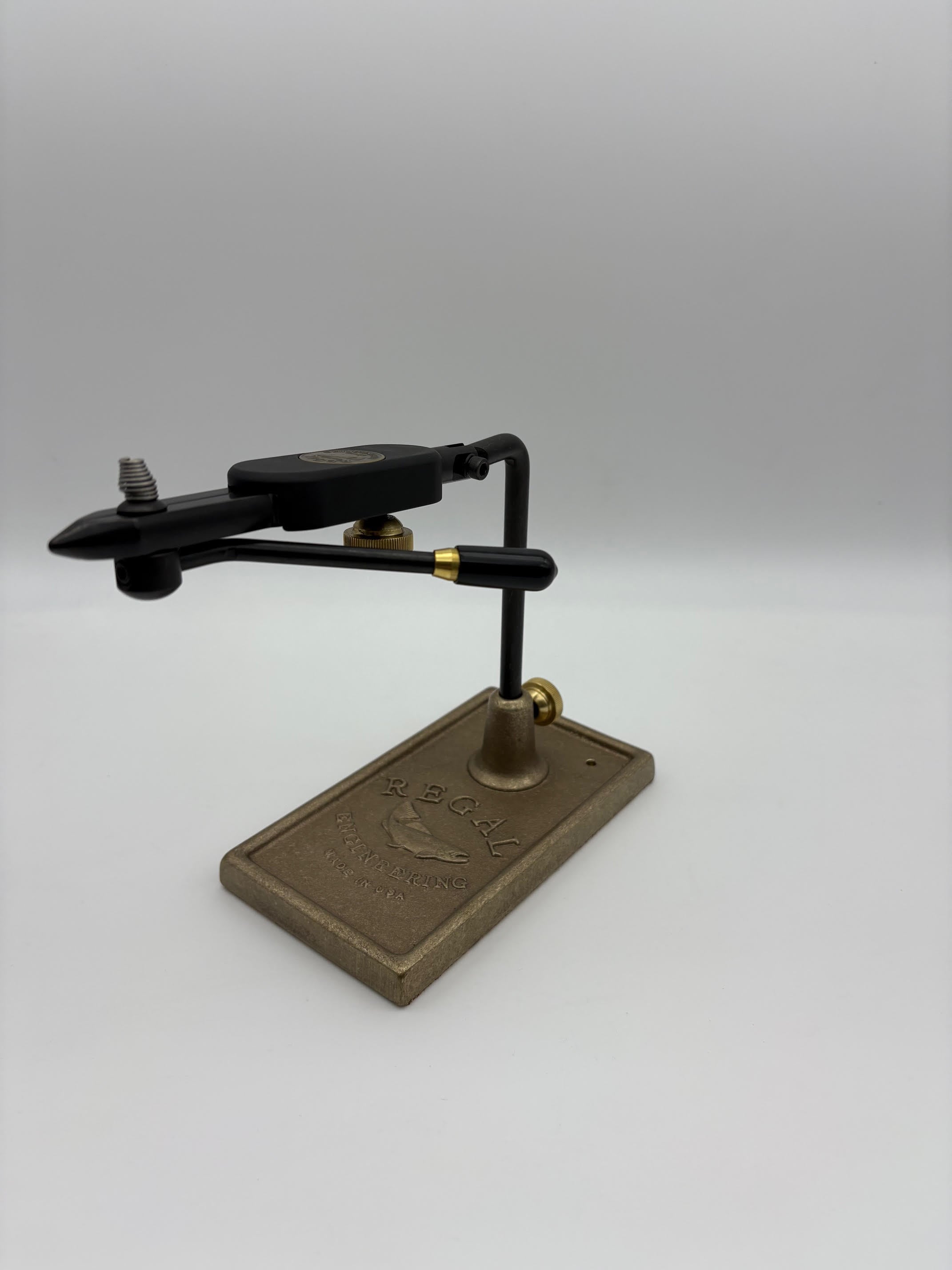 Regal Medallion Series Regular Jaws – Sea-Run Fly Tackle